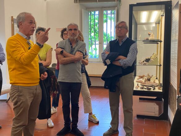 ARCHEOLOGIA E ACCESSIBILITA’: Sicilia, reperti tattili, segnaletica in Braille e video in LIS al Museo Luigi Bernabò Brea di Lipari. I beni culturali aprono a non vedenti e non udenti