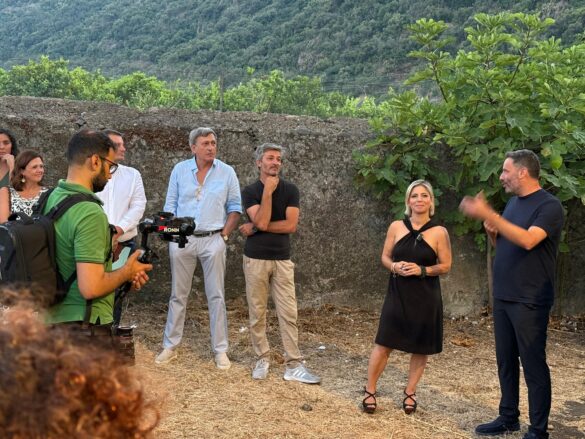 MOSTRE: Etna, “Nel divenire” tra eruzioni e giacimenti d’acqua, sette artisti indagano la doppia natura del vulcano attivo più alto d’Europa [VIDEO]